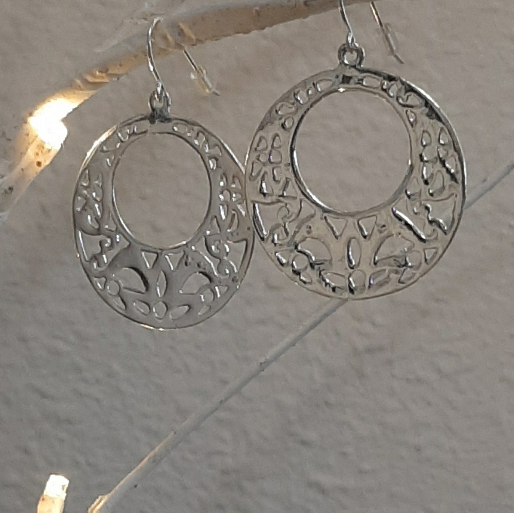 Earrings Silvertone - Picture 3 of 3